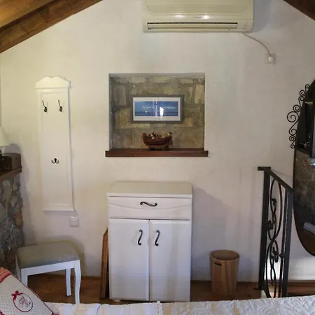 别墅 Stone House Castellum *