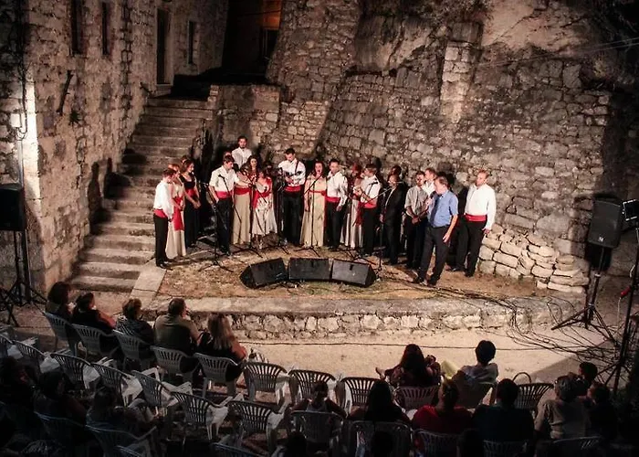 Stone House Castellum * Kastela