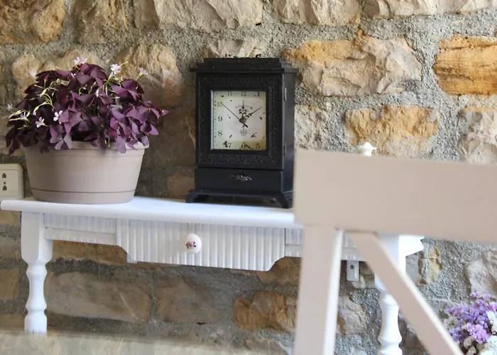 Stone House Castellum Vila